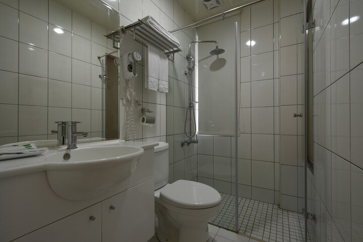 Room 36 of 51