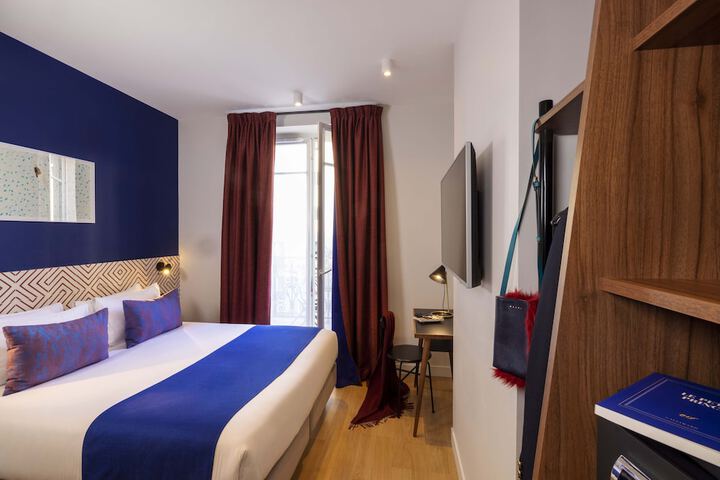 Room 15 of 82