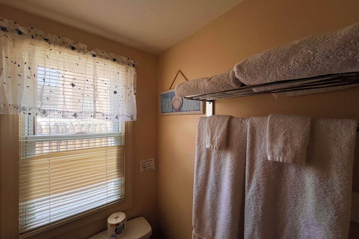 Deluxe Single Room (1 of 4)