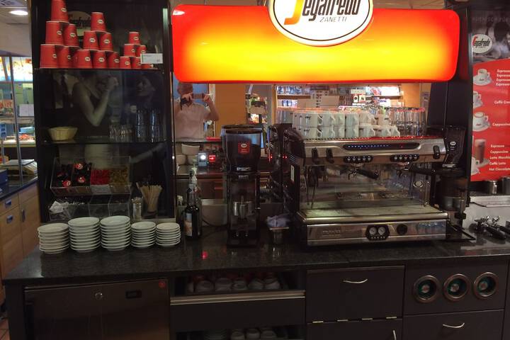 Breakfast/Coffee Service 33 of 43