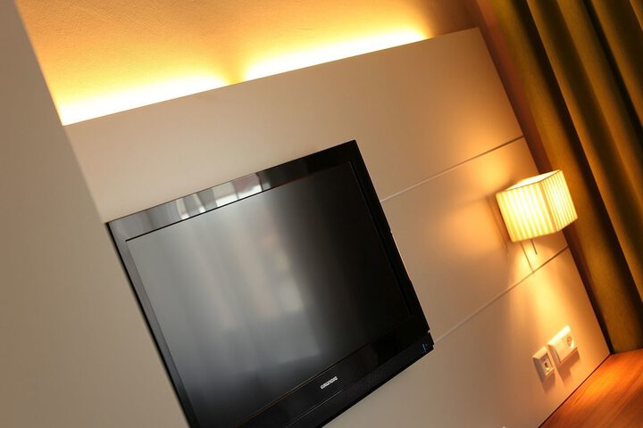 Room 4 of 37