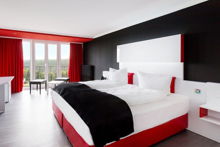 Room 5 of 38