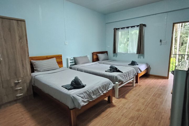 Room 11 of 22