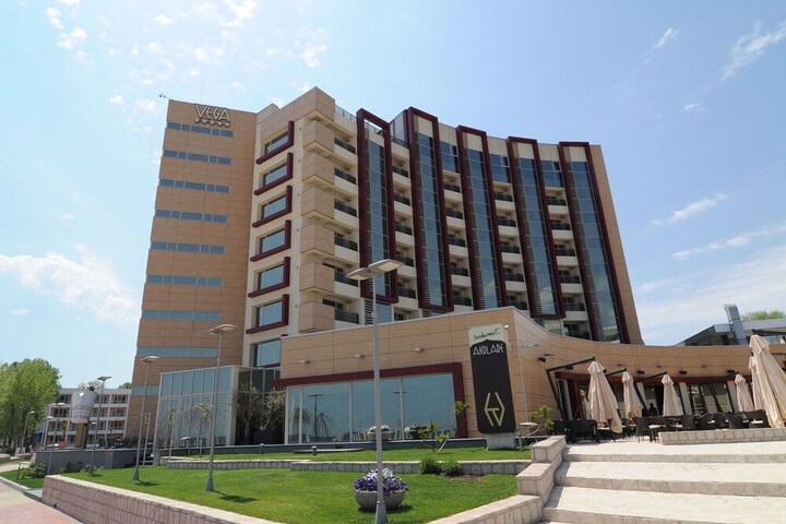 Hotel 44 of 51