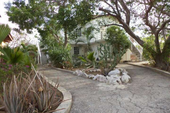 Property Grounds 27 of 39