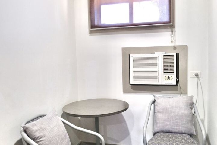 Room 17 of 169