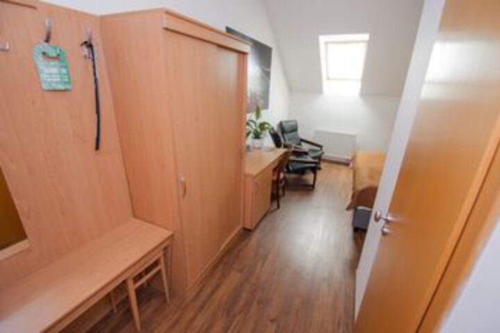 Room 29 of 37