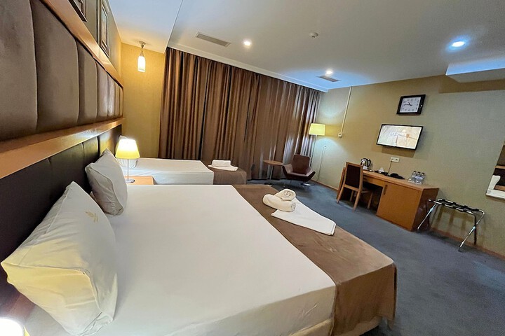 Room 31 of 53