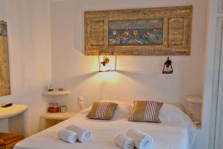 Room 3 of 37