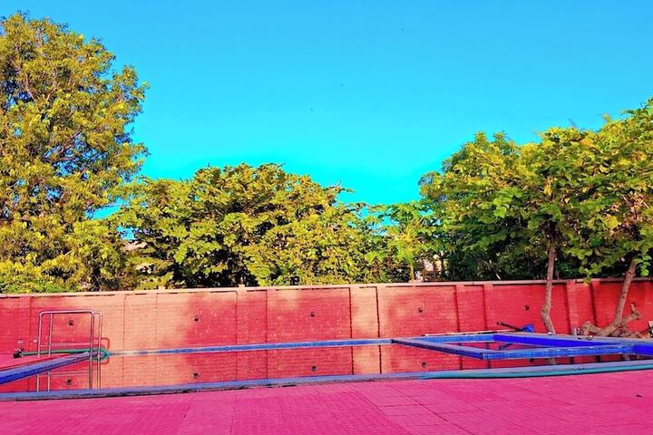Pool 4 of 9