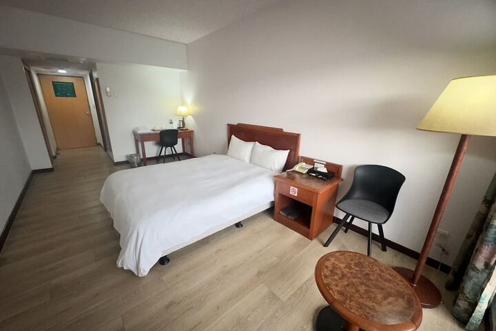 Glory hotel