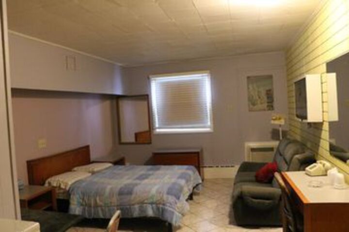 Room 35 of 54