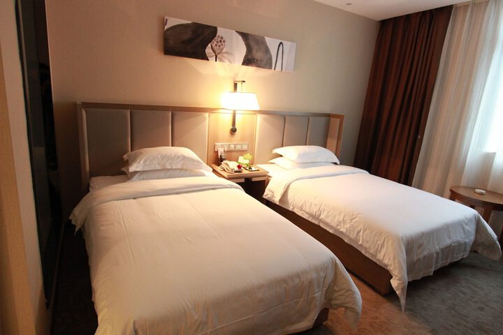 Room 14 of 92