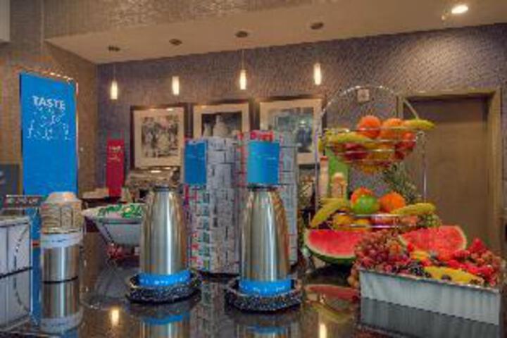 Breakfast/Coffee Service 25 of 41