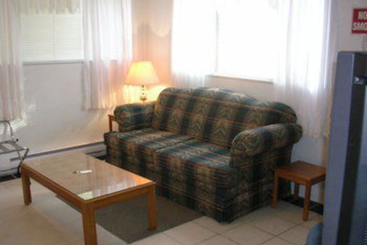 Room 13 of 15