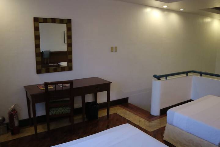 Room 8 of 50