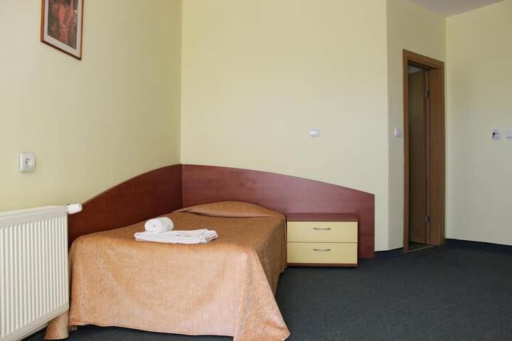 Room 19 of 61