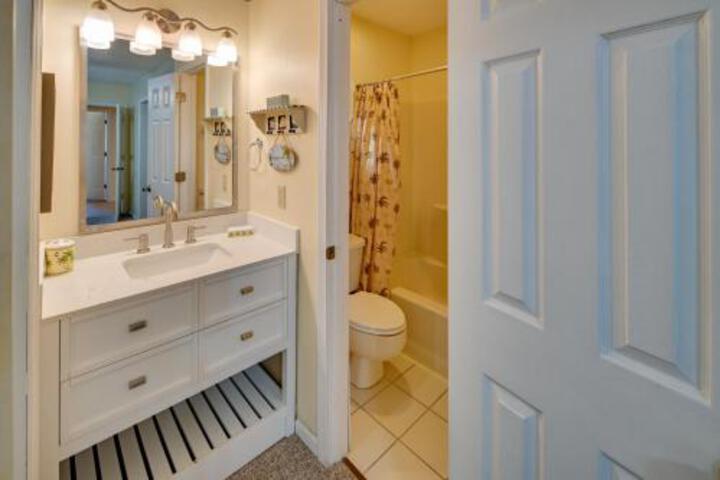 Myrtle Beach Home with Screened Patio Walk To Beach in Myrtle Beach, SC