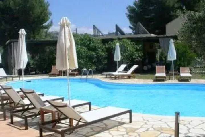 Pool 7 of 8