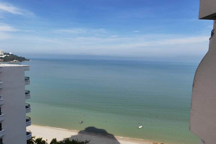 Beach 625 of 650