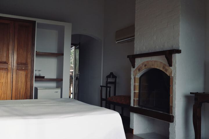 Room 9 of 41