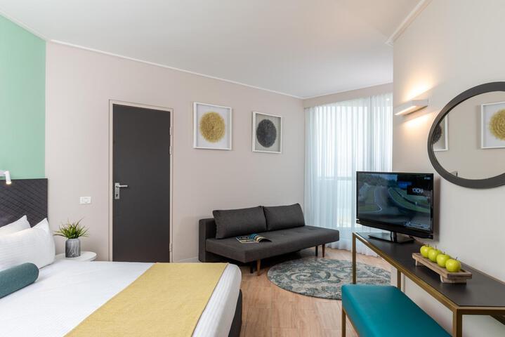 Room 22 of 136