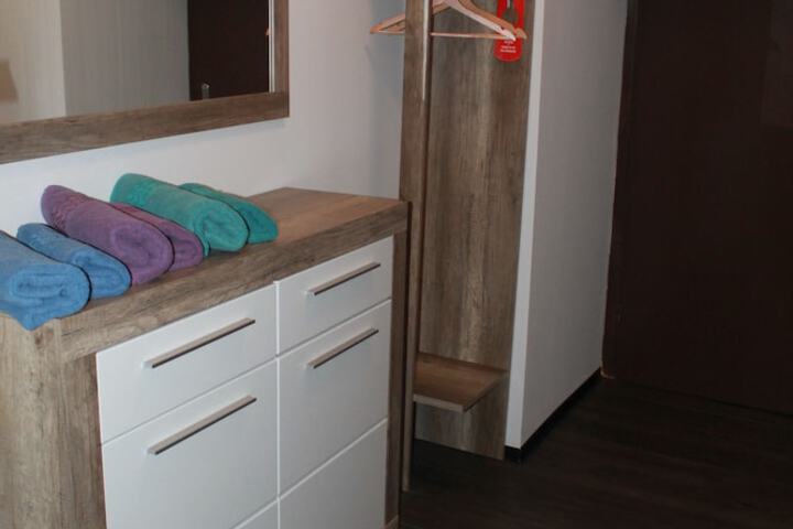 Room 12 of 41