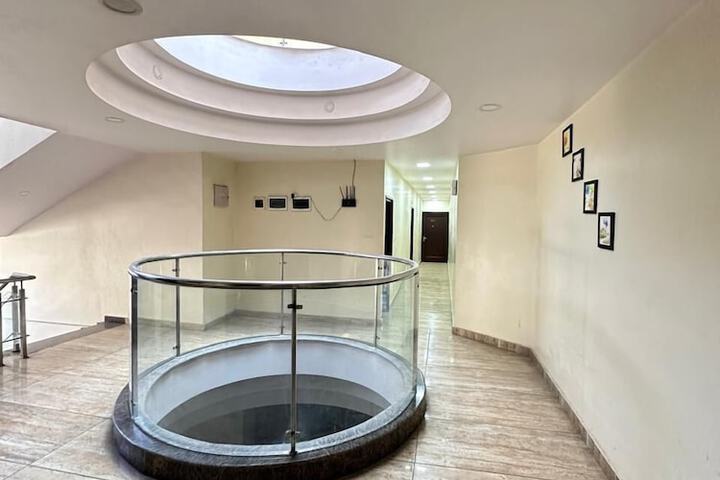 Hotel Anant Restaurant & Bar