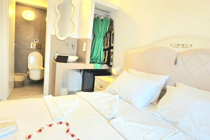 Room 55 of 148