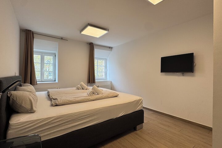 Room 27 of 69