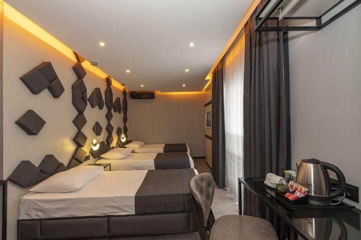 Room 13 of 49