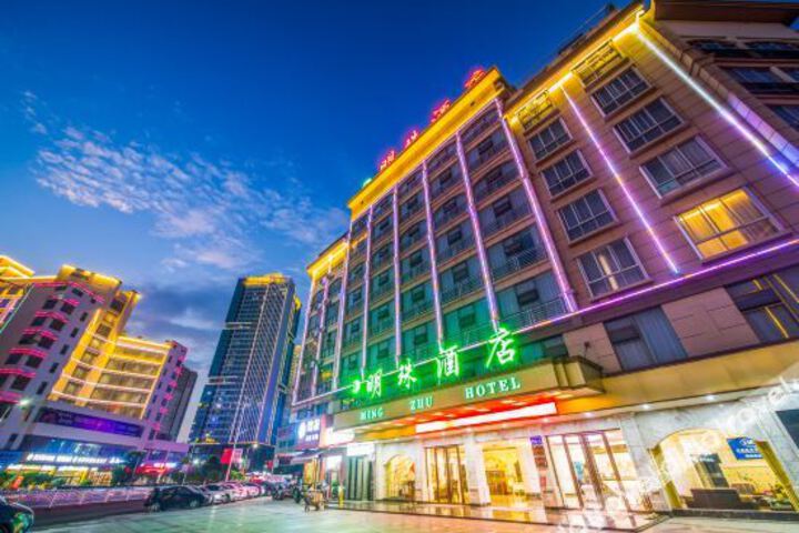 Hotel 3 of 25