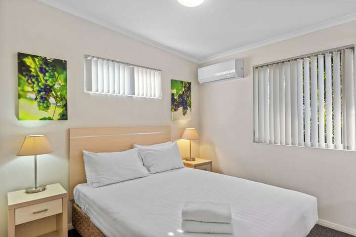 Room 27 of 93