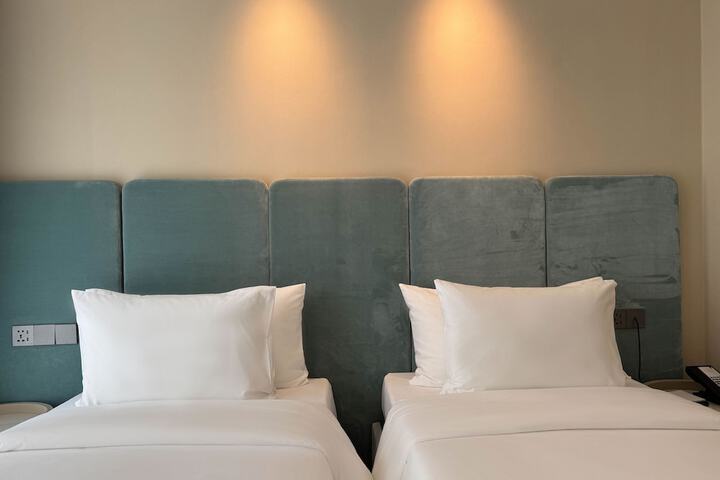 Room 11 of 78