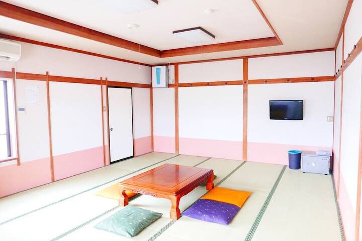 Room 14 of 81