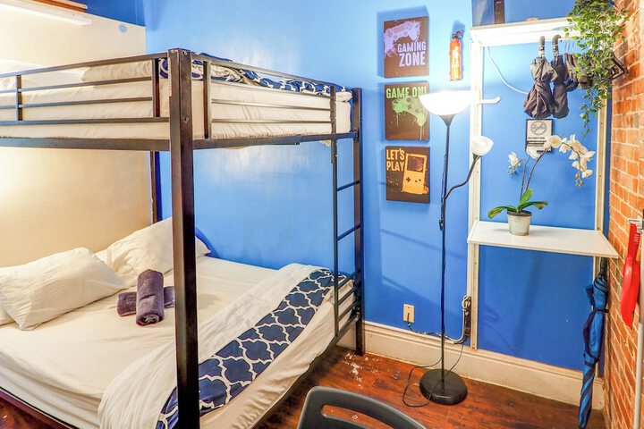 Room 53 of 268