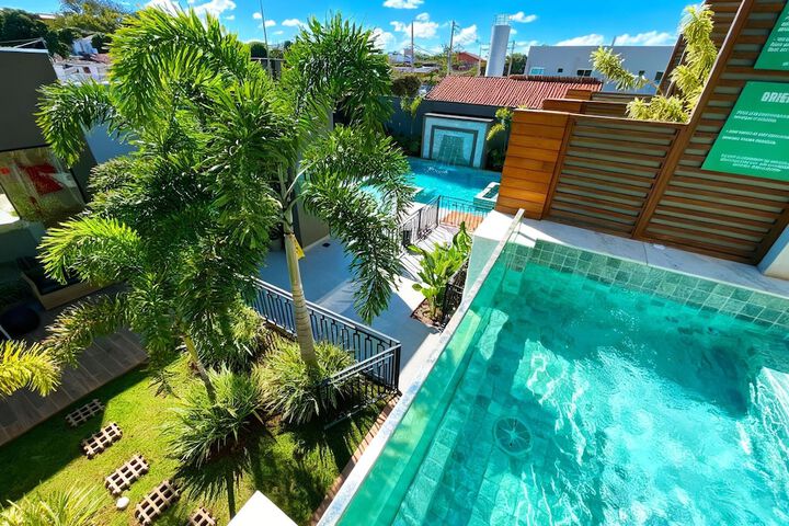 Pool 79 of 102
