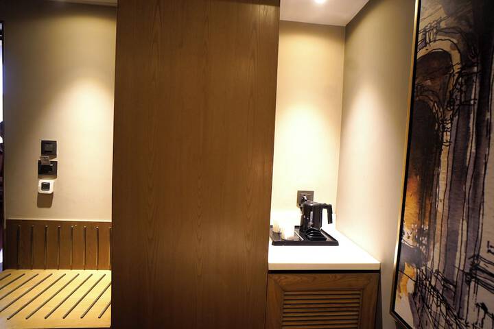 Room 31 of 111