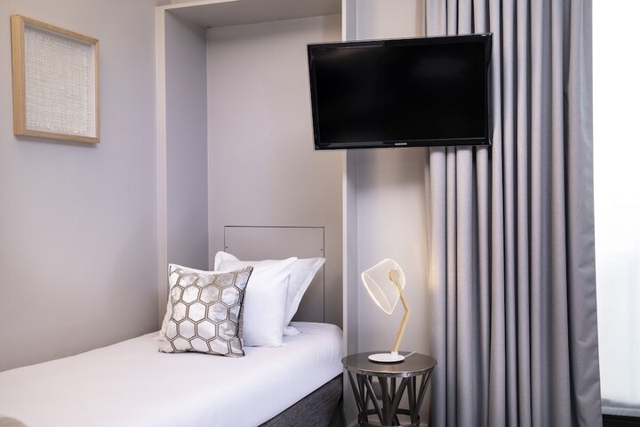 Room 15 of 81
