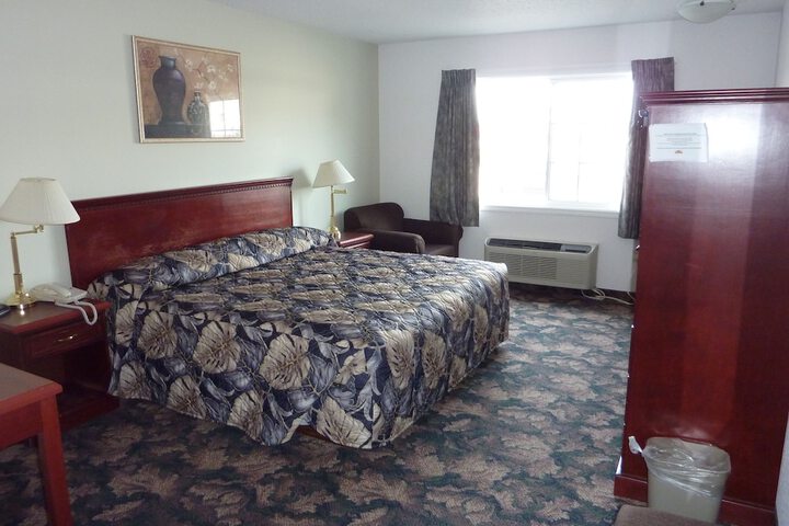Room 5 of 27