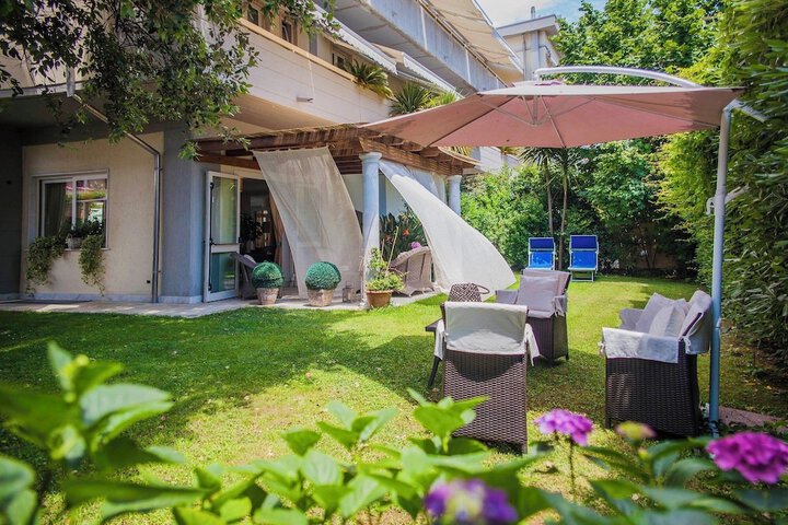 Terrace/Patio 8 of 10