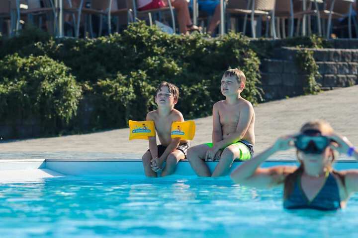 Pool 26 of 47