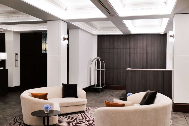 Hotel Interior 7 of 98