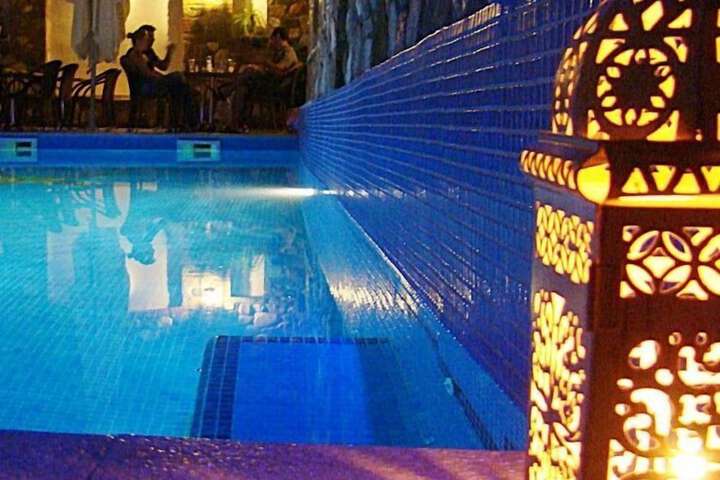Pool 16 of 28