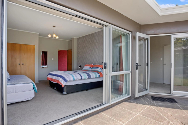 Room 3 of 17