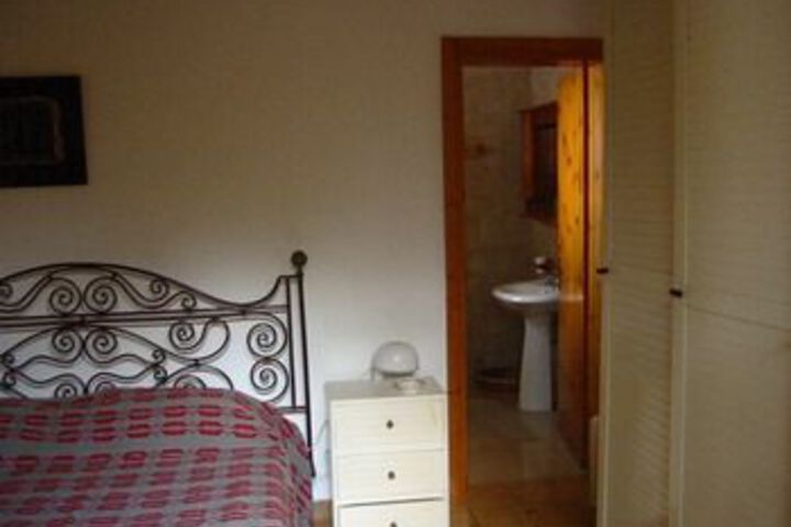 Room 6 of 20