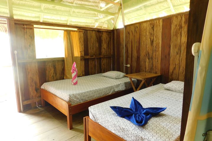 Room 12 of 37