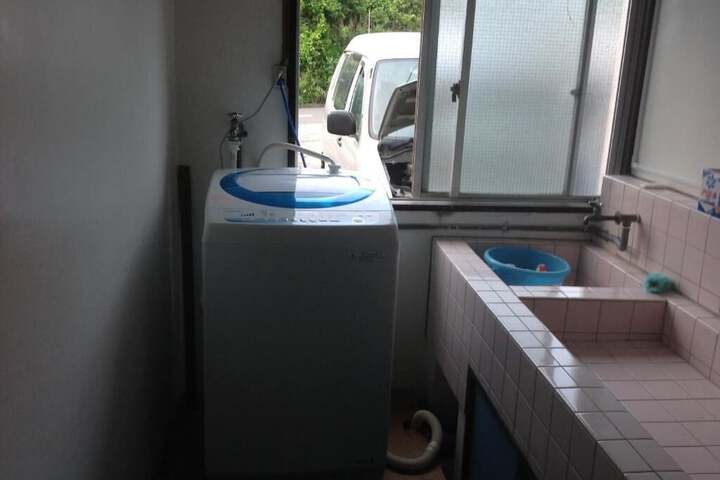 Laundry 11 of 35