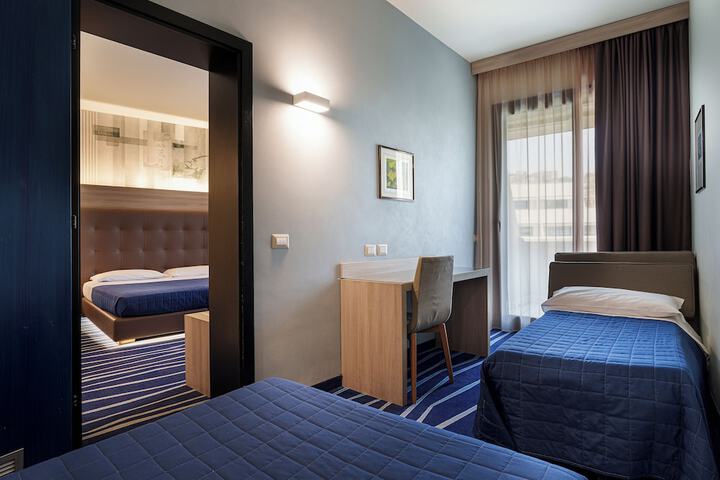 Room 26 of 63