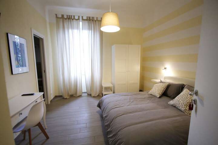 Room 6 of 26